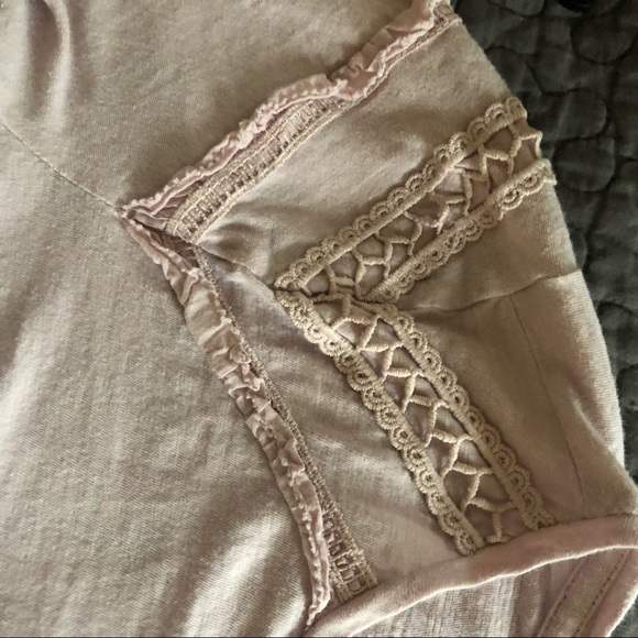 Embellished Lavender loft tee - Picture 3 of 3